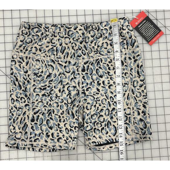 Omantic Athletic Shorts Large Biker Shorts Cheetah Print Cream R9 - Picture 5 of 8